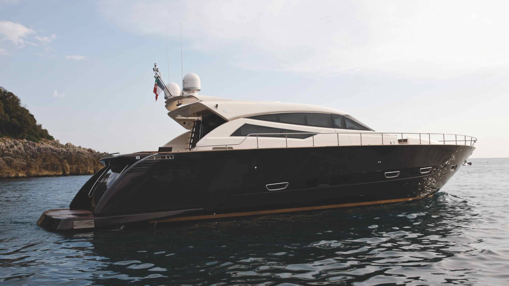 s750 - Cayman yachts